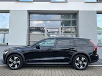 Gebraucht Volvo V60 CC Pro 197 PS (144 kW) 2022 Schwarz Kombi