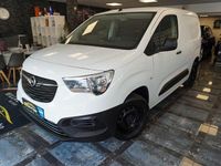 Używany Opel Combo Selection 102 KM (75 kW) 2020 Biały Minivan
