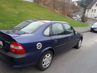 Gebraucht Opel Vectra 101 PS (74 kW) 1996 Blau metallic Limousine