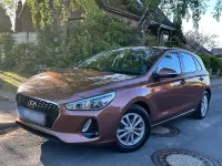 Gebraucht Hyundai i30 Select 120 PS (88 kW) 2018 Braun Limousine