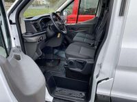 Gebraucht Ford Transit Trend 131 PS (96 kW) 2024 Weiß Van