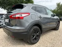Gebraucht Nissan Qashqai 131 PS (96 kW) 2015 Grau SUV