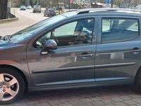 Gebraucht Peugeot 207 Premium 111 PS (81 kW) 2012 Grau Kombi