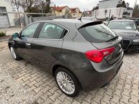 gebraucht Alfa Romeo Giulietta 2.0 JTDM TCT Turismo*LEDER*NAVI*XENON*