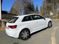 Gebraucht Audi A3 Attraction 110 PS (80 kW) 2014 Weiß Limousine