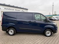 Second-hand Ford Transit Custom 105 CP (77 kW) 2019 Albastru Monovolum