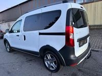 Gebraucht Dacia Dokker Stepway 131 PS (96 kW) 2019 Weiß Van / Kleinbus
