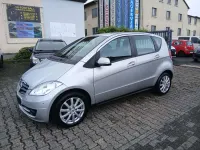 Gebraucht Mercedes A160 95 PS (69 kW) 2012 Polarsilber  metalliclack Kleinwagen