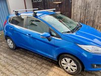 Gebraucht Ford Fiesta 101 PS (74 kW) 2013 Blau Kleinwagen