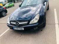 Gebraucht Mercedes CLS320 272 PS (200 kW) 2007 Violet Coupé