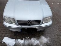 Gebraucht VW Bora 105 PS (77 kW) 2001 Silber Limousine