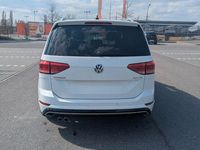 Gebraucht VW Touran Highline 150 PS (110 kW) 2017 Weiß Van / Kleinbus