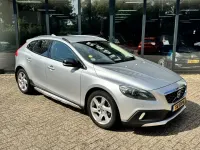 Gebraucht Volvo V40 CC Momentum 116 PS (85 kW) 2013 Grau Kombi