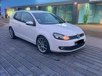Gebraucht VW Golf 122 PS (89 kW) 2009 Weiß Coupé