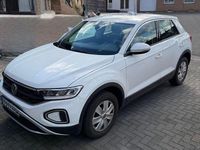 Gebraucht VW T-Roc 110 PS (80 kW) 2024 Weiß SUV