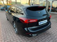 Neu Ford Focus ST-Line X 155 PS (114 kW) 2026 Schwarz Limousine