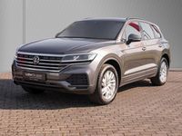 Gebraucht VW Touareg Basis 231 PS (169 kW) 2022 Grau SUV