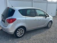 Gebraucht Opel Meriva 101 PS (74 kW) 2012 Silber Van / Kleinbus