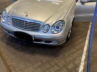 Gebraucht Mercedes E240 177 PS (130 kW) 2003 Grau Limousine