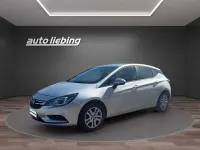 Gebraucht Opel Astra Edition 150 PS (110 kW) 2016 Argonsilber/sovereign/switchbl Limousine