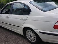 Gebraucht BMW 320 150 PS (110 kW) 1998 Weiß Limousine