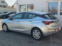 Gebraucht Opel Astra Edition 125 PS (91 kW) 2017 Silber Limousine