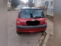 Gebraucht Renault Clio II 75 PS (55 kW) 2003 Rot Kleinwagen