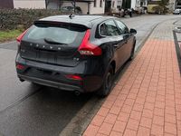 Gebraucht Volvo V40 150 PS (110 kW) 2014 Schwarz Kleinwagen