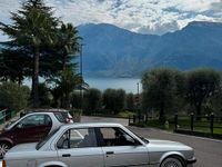 Gebraucht BMW 324 Performance 117 PS (86 kW) 1986 Silber Limousine