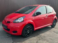 Gebraucht Toyota Aygo 68 PS (50 kW) 2009 Rot Kleinwagen