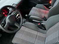 Second-hand Mazda 323F 88 CP (64 kW) 1994 Roșu Hatchback