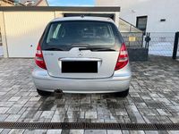 Gebraucht Mercedes A170 Elegance 116 PS (85 kW) 2007 Silber Van / Kleinbus