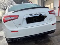 Gebraucht Maserati Ghibli 330 PS (242 kW) 2015 Weiß Limousine