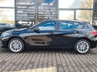 Gebraucht BMW 120 Advantage 190 PS (139 kW) 2023 Black sapphire metallic Kleinwagen