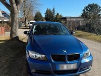Gebraucht BMW 318 143 PS (105 kW) 2007 Blau Limousine
