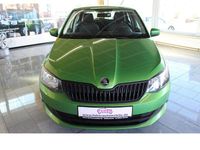 Gebraucht Skoda Fabia Active 75 PS (55 kW) 2015 Grün Limousine