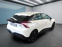 Używany MG MG4 EV 125 kW (170 KM) 2022 Biały Hatchback