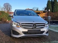 Gebraucht Mercedes B180 122 PS (89 kW) 2017 Silber Van / Kleinbus