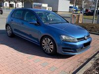 Second-hand VW Golf VII Trendline 105 CP (77 kW) 2013 Albastru Berlinǎ