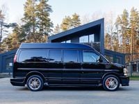 Second-hand Chevrolet Express 314 CP (230 kW) 2013 Negru Monovolum