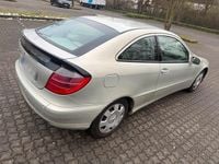 Gebraucht Mercedes C180 129 PS (94 kW) 2002 Silber Coupé