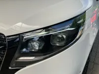 Gebraucht Mercedes V300 Avantgarde 237 PS (174 kW) 2024 Bergkristallweiß metallic Van / Kleinbus