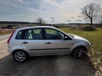 Gebraucht Ford Fiesta 101 PS (74 kW) 2005 Silber Kleinwagen