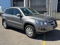 Gebraucht VW Tiguan Track & Field 140 PS (102 kW) 2009 Grau SUV