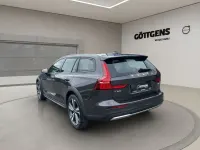 Gebraucht Volvo V60 CC Plus 197 PS (144 kW) 2023 Grau Kombi