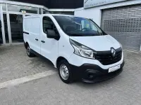 Gebraucht Renault Trafic Komfort 95 PS (69 kW) 2018 Gletscherweiss Van / Kleinbus