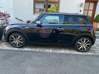 Gebraucht Mini Cooper SE 135 kW (184 PS) 2023 Schwarz Kleinwagen