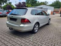 Gebraucht VW Golf VI Comfortline 105 PS (77 kW) 2011 Silver leaf metallic Kleinwagen