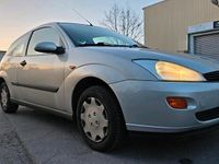 Gebraucht Ford Focus 75 PS (55 kW) 2001 Silber Kleinwagen