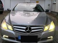 Gebraucht Mercedes E250 204 PS (150 kW) 2009 Silber Coupé